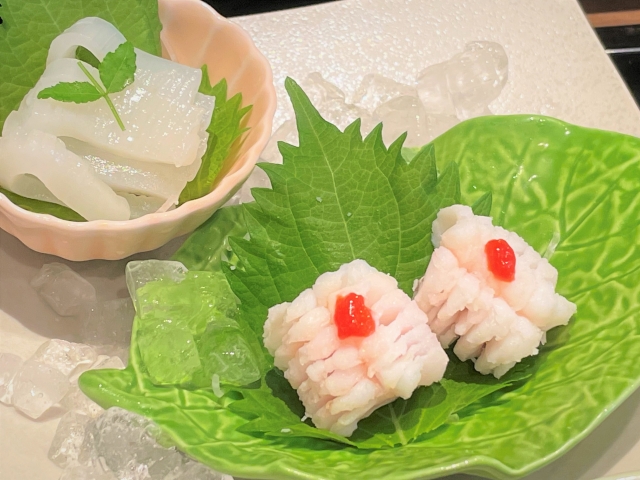 京都のグルメ、鱧の梅添え